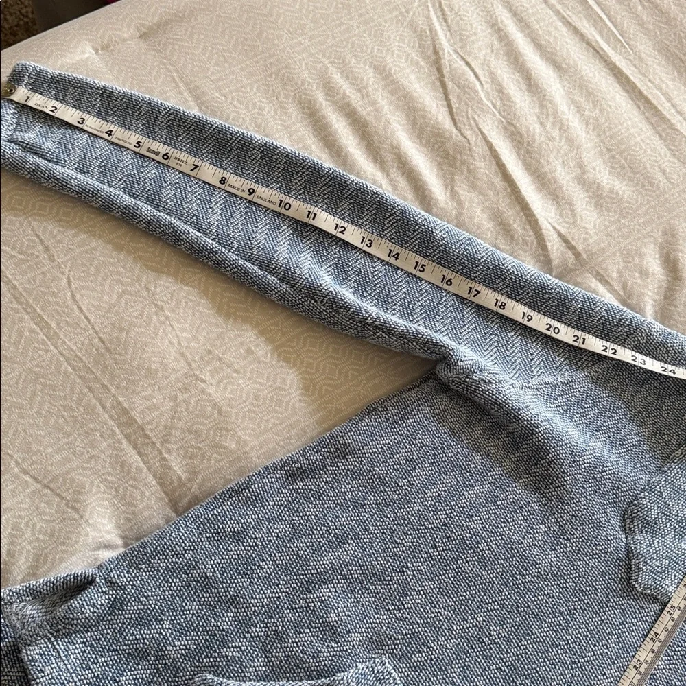 Faherty Whitewater Hoodie Baja Sweatshirt Womens small White Blue Textured Terry